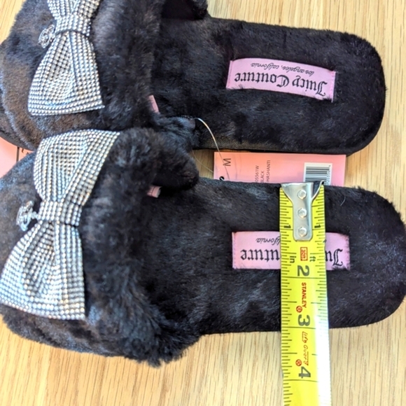 BNWT Juicy Couture Womens (6.5/7.5) Furry Slide-In Slippers With Bow And Crown - Picture 7 of 10